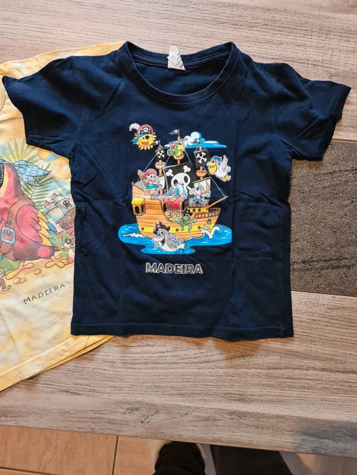 2 tee shirts madère 4 ans - photo numéro 2