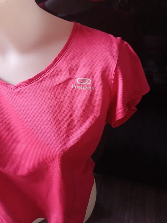 Joli tee shirt respirant taille 44 - photo numéro 2
