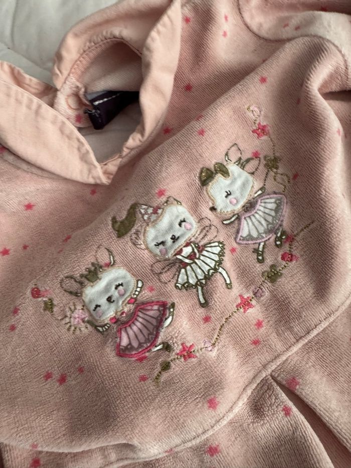Lot de pyjamas - photo numéro 1