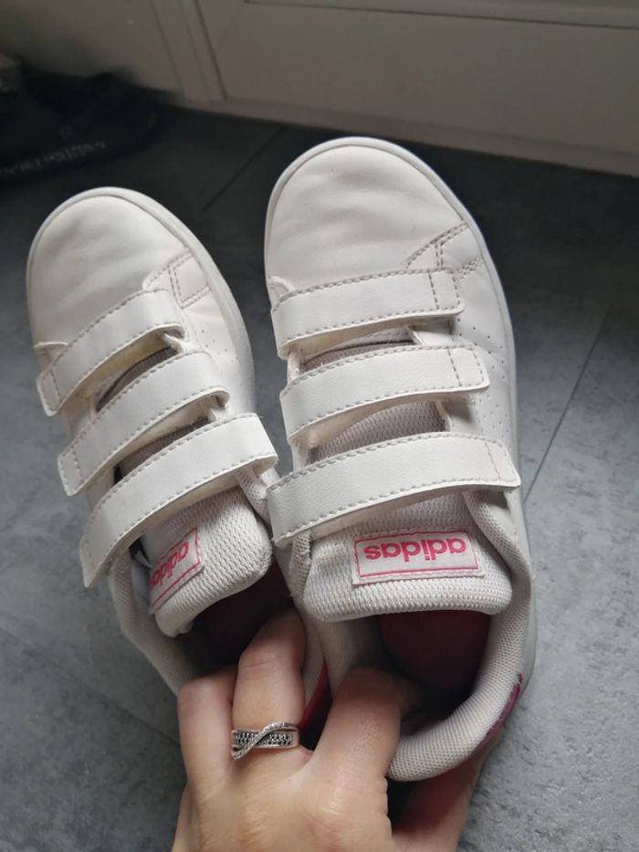 Basket Adidas enfant T. 32 - photo numéro 6