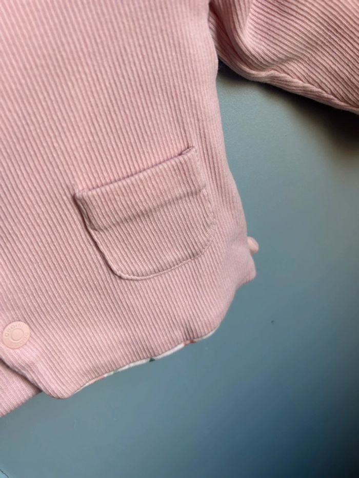 Gilet réversible rose / blanc à fleurs , obaibi , 3 mois - photo numéro 5