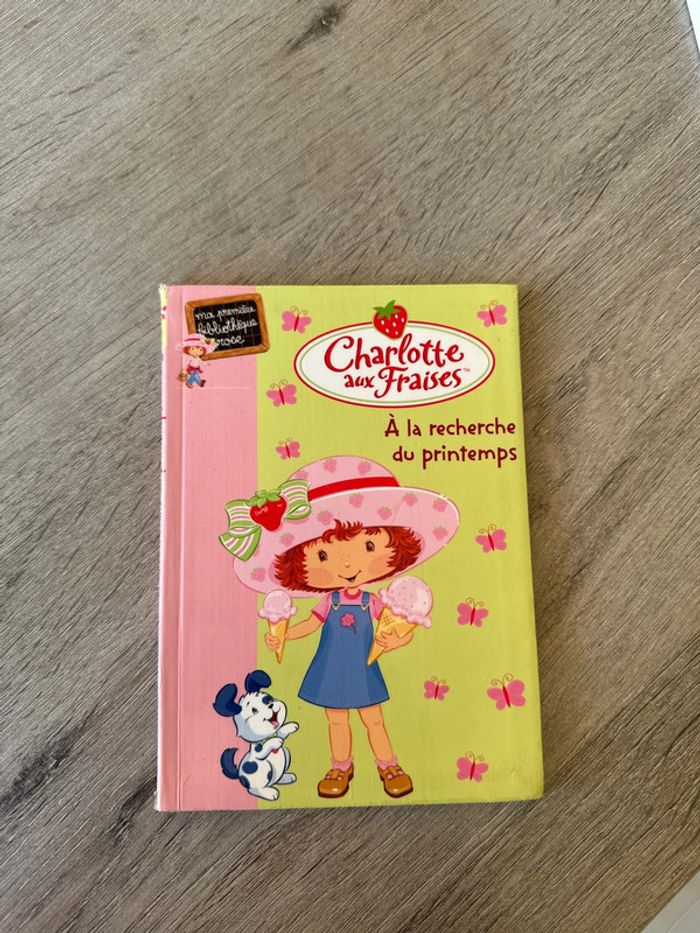 Livre charlotte aux fraises