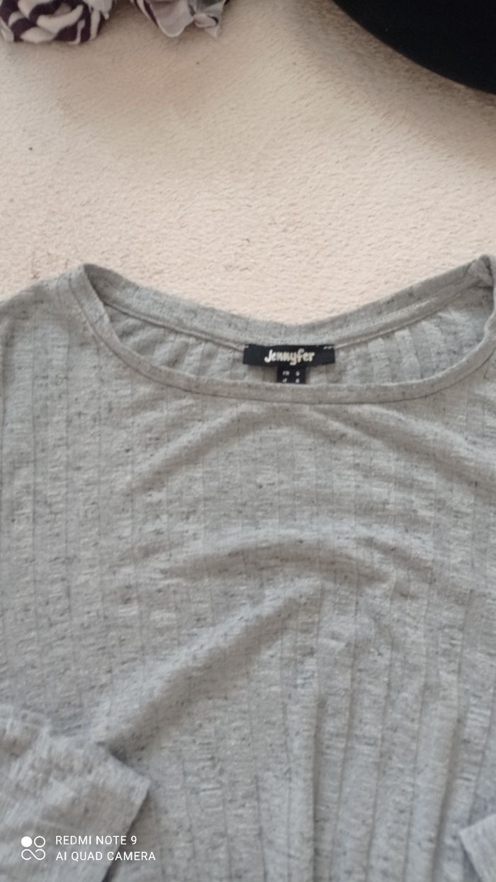 T-shirt long gris Jennyfer taille M tbe - photo numéro 3