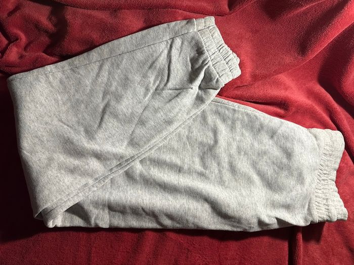 Jogging gris - Stradivarius