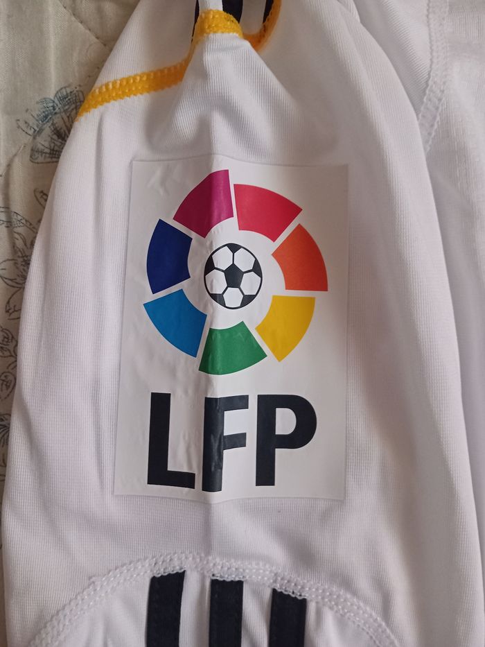 🤍 Maillot domicile 2009/2010 manches longues – Ronaldo 9 – Taille S
- photo numéro 3