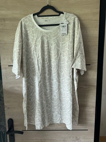 T-shirt long femme imprimé feuillage – Gémo – Taille 5XL – Neuf avec étiquette