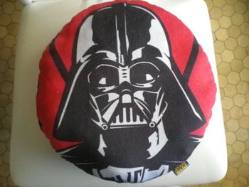 COUSSIN ROND STAR WARS