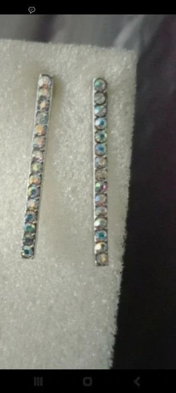 Boucle d oreille droite strass