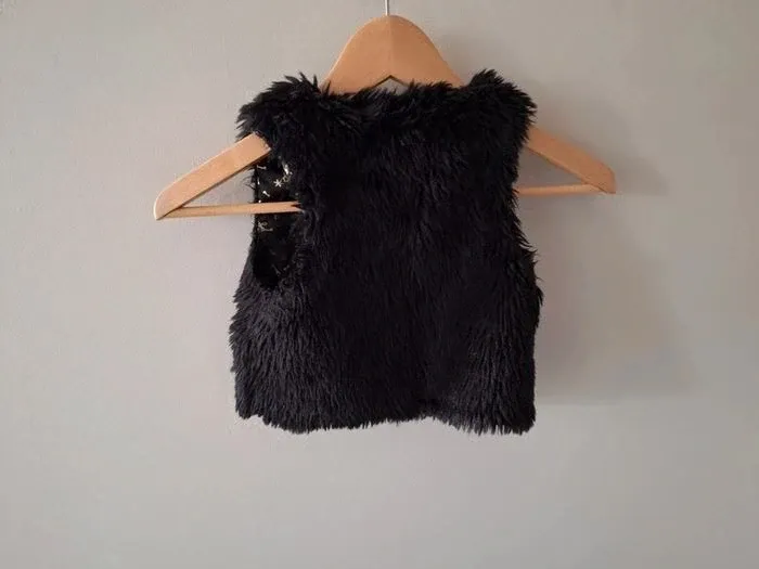 Veste sans manche noire fausse fourrure fille Gémo 4 ans - photo numéro 3
