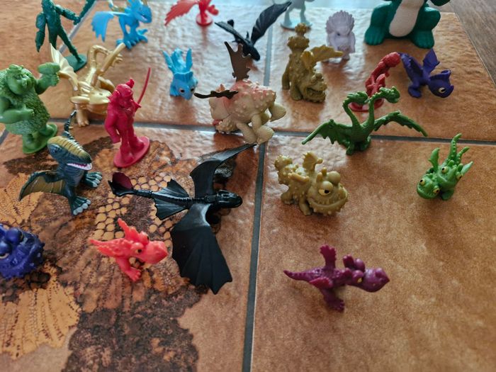 Lot figurines dragons et divers. - photo numéro 2