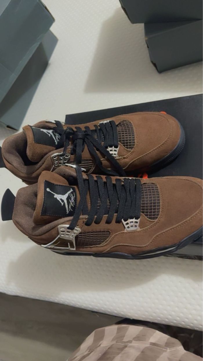 Basket neuve Air Jordan 4 Rétro Metallic  Mocha taille 46 - photo numéro 8