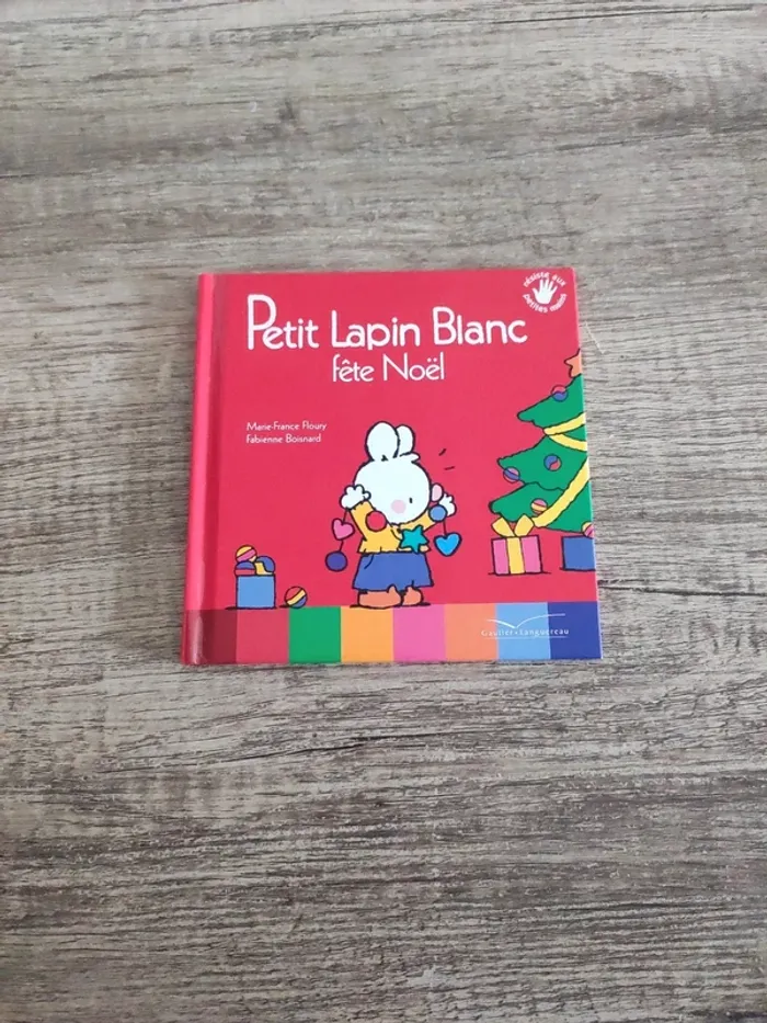 Livre "Petit Lapin Blanc fête Noël"