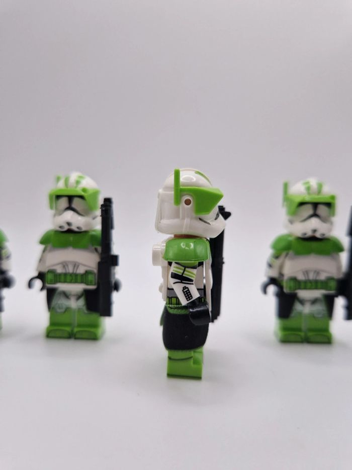 Figurines type lego 4 clones vert star wars - photo numéro 4