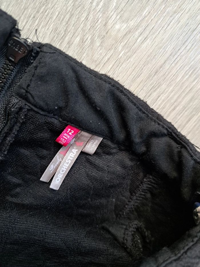 Jupe noire - photo numéro 2