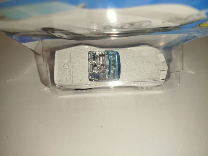Hot Wheels '72 Stingray Convertible 2024 - photo numéro 8