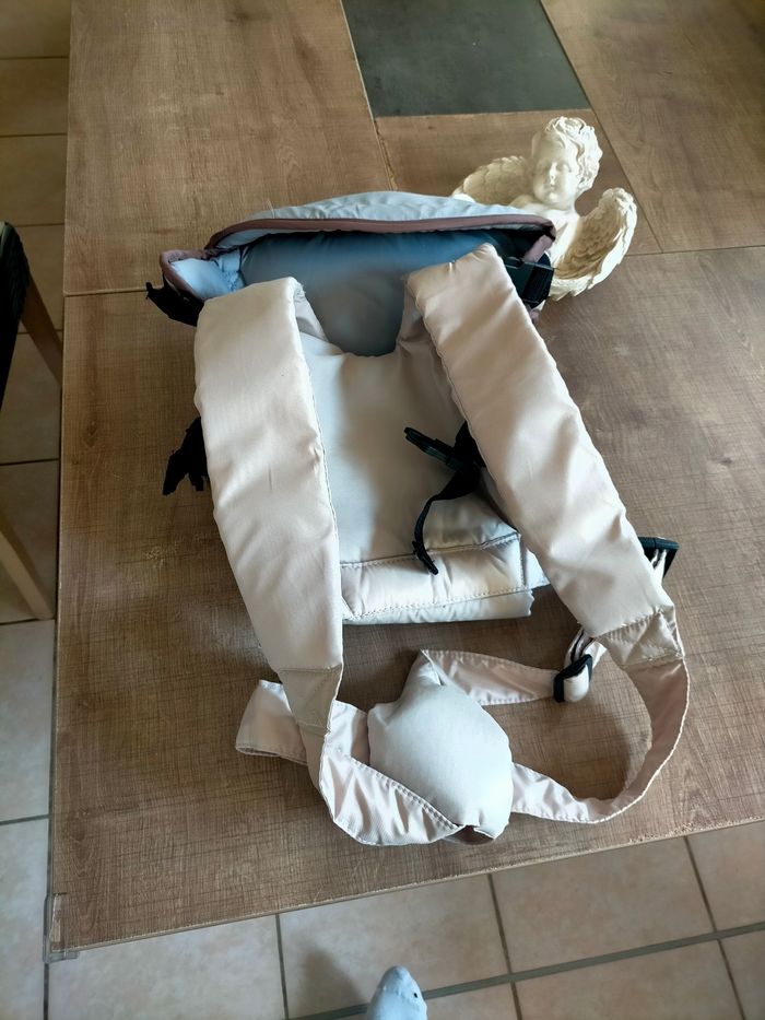 Porte bébé - photo numéro 3