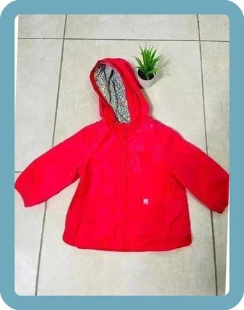 Très bel imperméable fille bébé 12 mois  sergent neuf jamais porté major