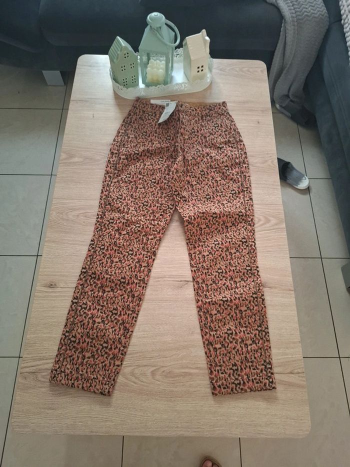 Pantalon chino Camaïeu taille 34 neuf avec étiquette