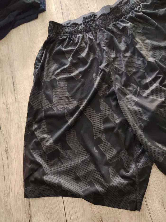 Short nike et Adidas - photo numéro 7