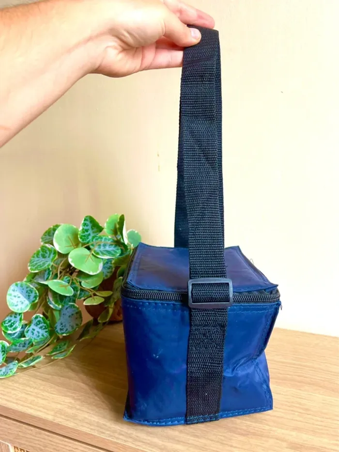Sac isotherme bleu fonce Geant zip bandouliere compacte pique nique camping - photo numéro 3