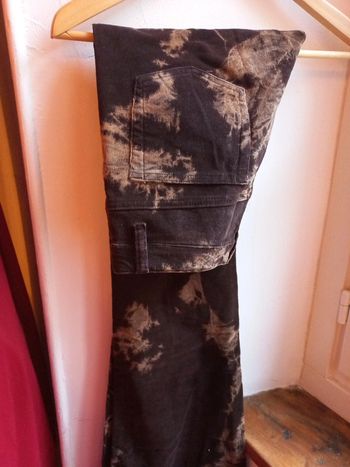 Superbe pantalon moulant type velours marron rare stylisé taches claires rétro
