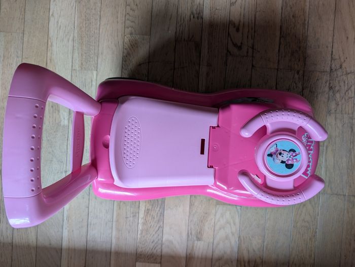 Smoby porteur auto Minnie