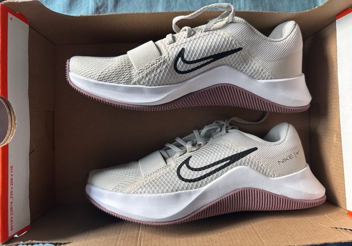💥 Baskets Nike MC Trainer 2 Femme - Taille 36,5 - neuve - photo numéro 3