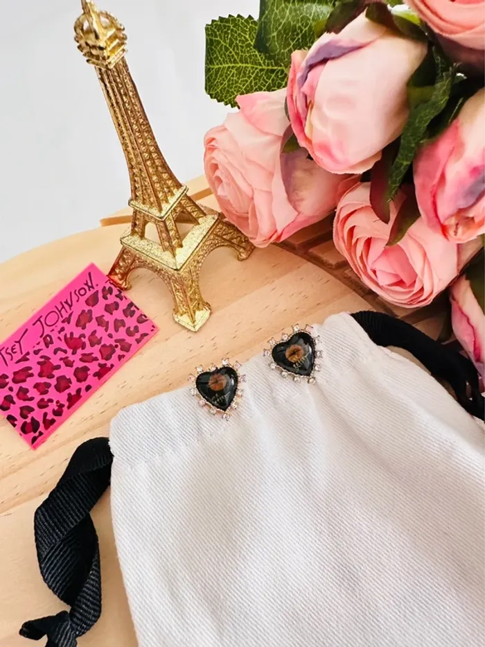 👄Boucles d’oreilles cœur noir strass Betsey Johnson – modèle rare XOX