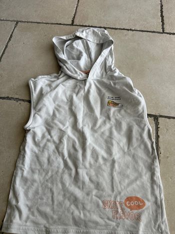 Débardeur capuche Kiabi 8 ans