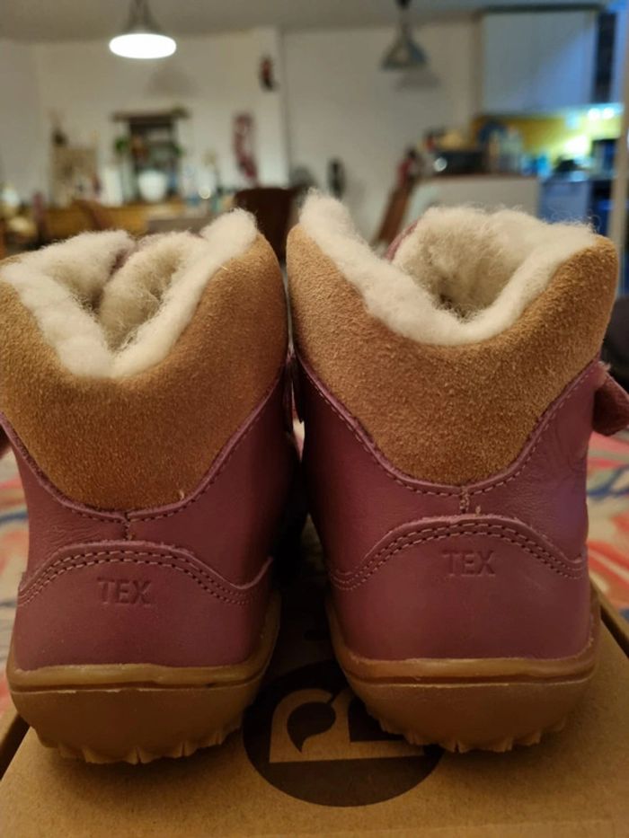 Bottines neuves cuir fourrées taille 24 - photo numéro 3