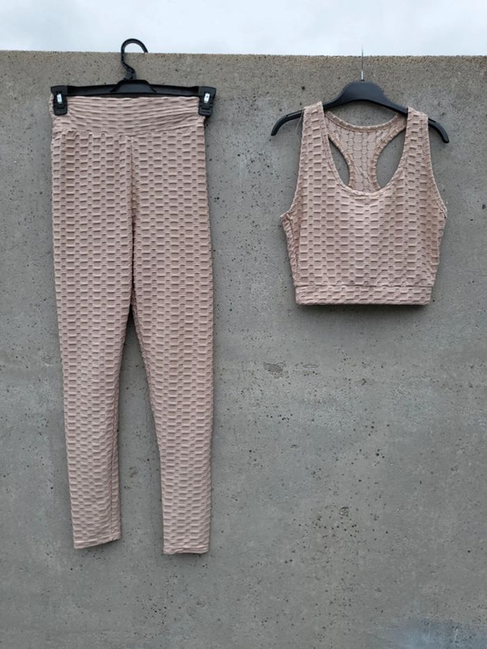 Ensemble de sport femme