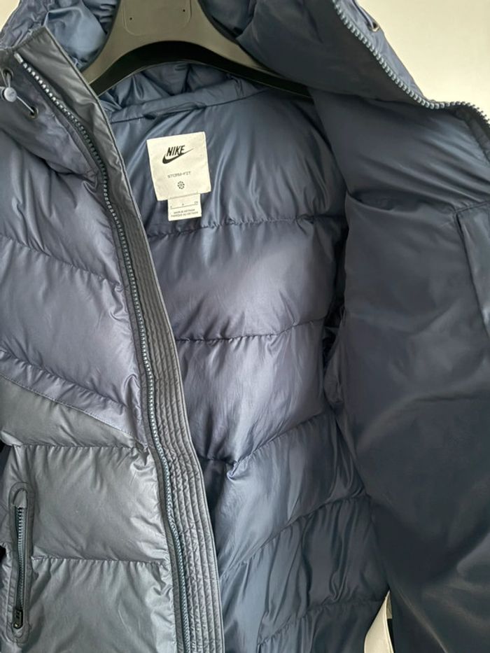 Doudoune Nike taille S - photo numéro 5