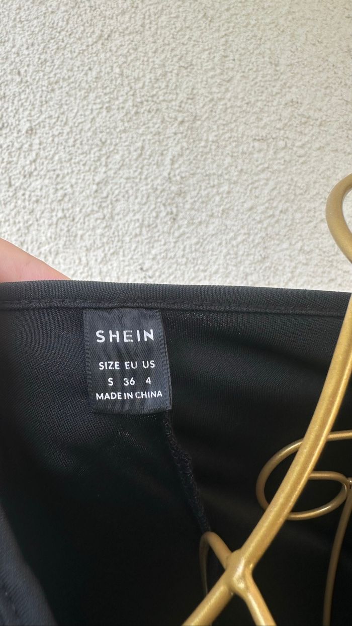 Robe shein - photo numéro 2