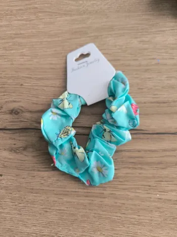 Jolie chouchou bleu neuf