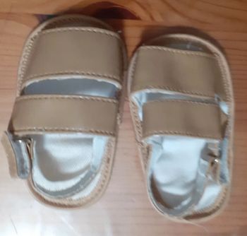 Sandalette pour bébé t. 6-12 mois