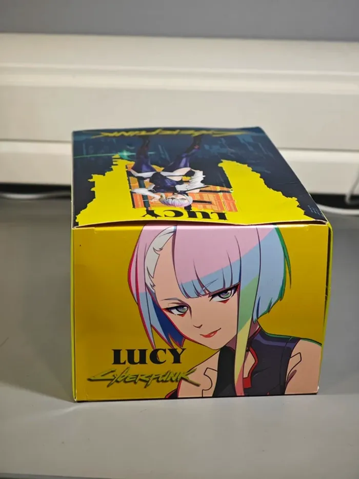 Figurine CyberPunk Edgerunners : Lucy 21cm neuve avec boîte - photo numéro 12