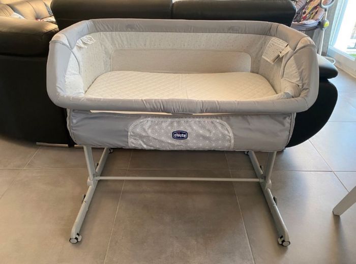 Lit bébé + 2 matelas - photo numéro 3