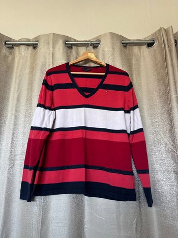 Pull Tommy Hilfiger Femme – Col V – Rayé Rouge/Blanc/Bleu – Taille XL