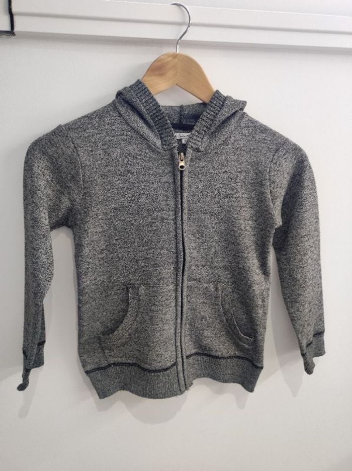 Gilet gris 6 ans
