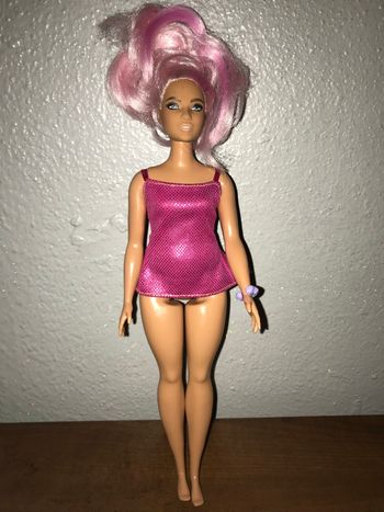 Poupée barbie bon état