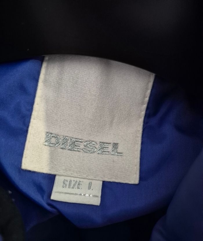 Doudoune bleu Sans manche Diesel taille 1 / 10 ans - photo numéro 3