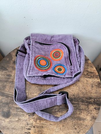 Sac bandoulière brodé – style bohème usé