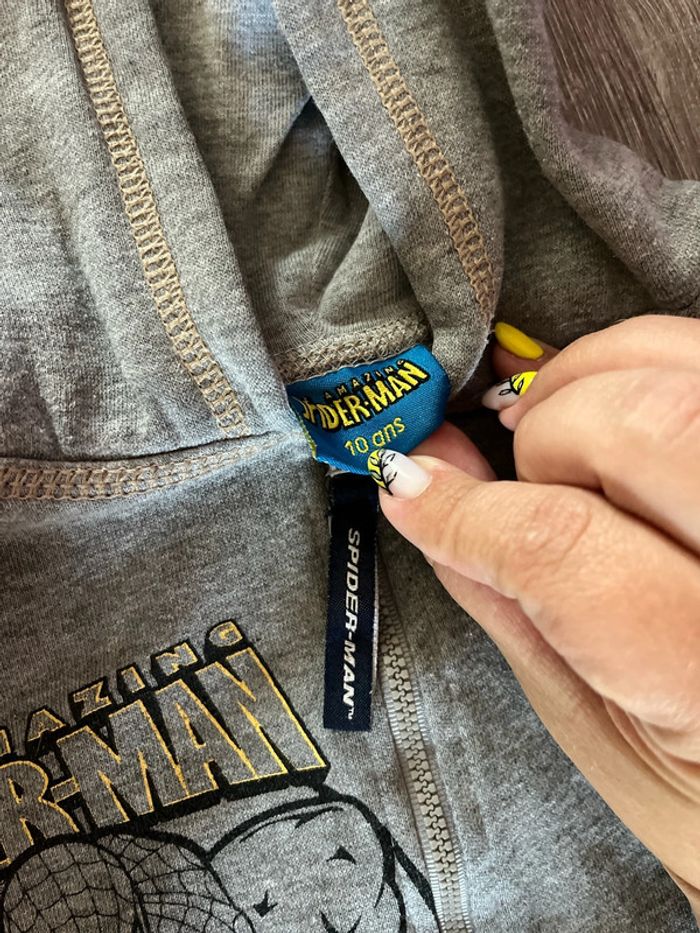 Veste Spiderman neuve - photo numéro 3