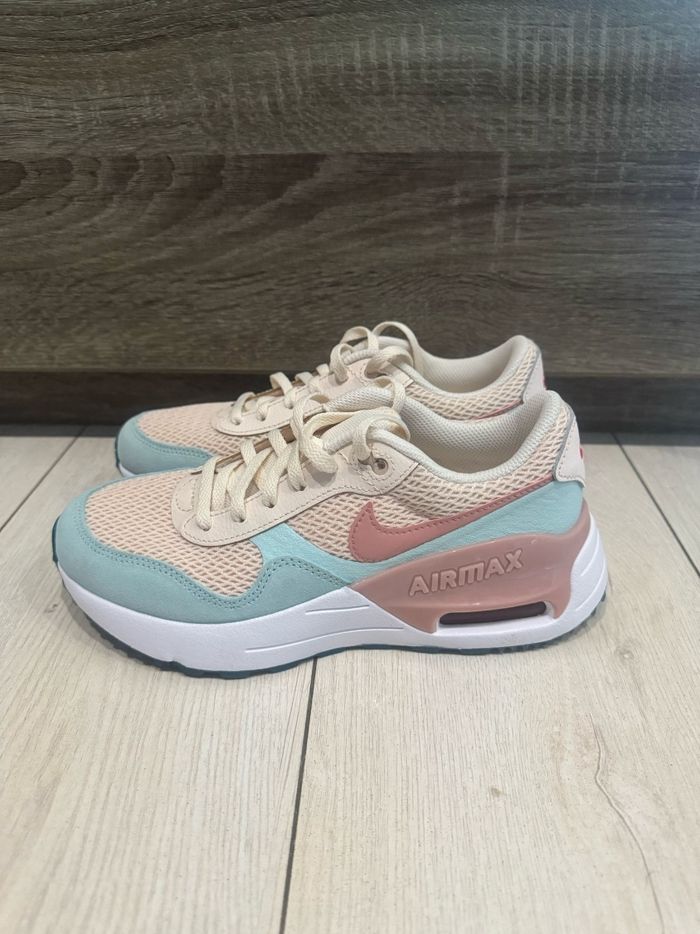 Superbe baskets Air Max 90 Futura pointure 39