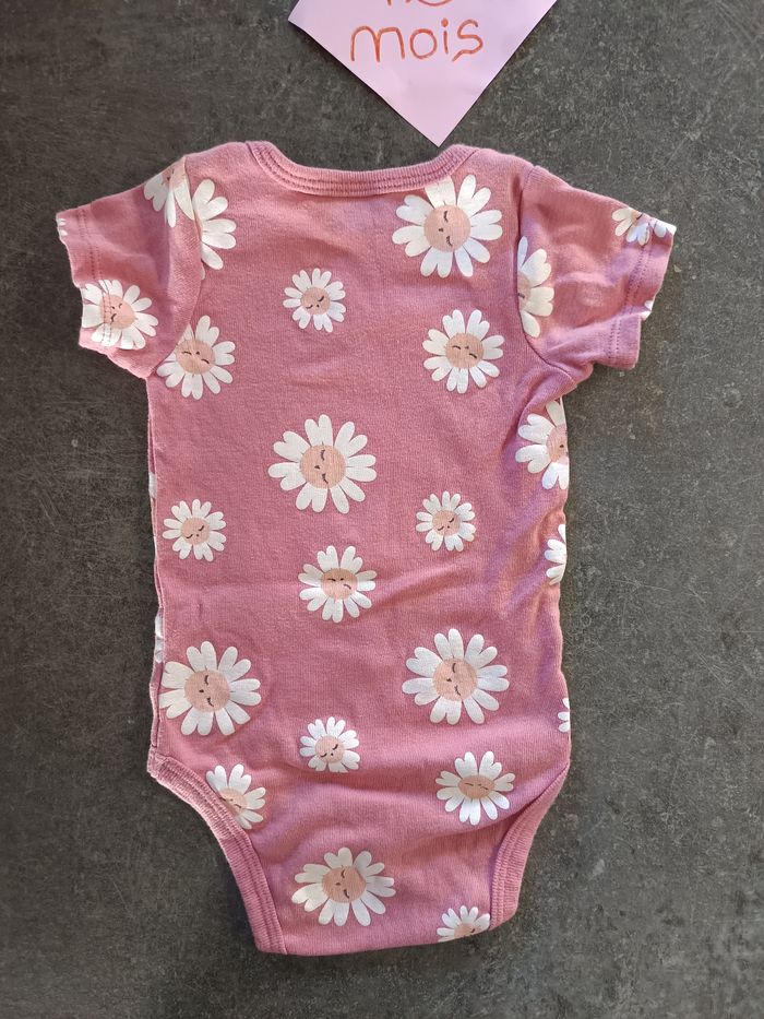 Body fleurs 12 mois - photo numéro 3