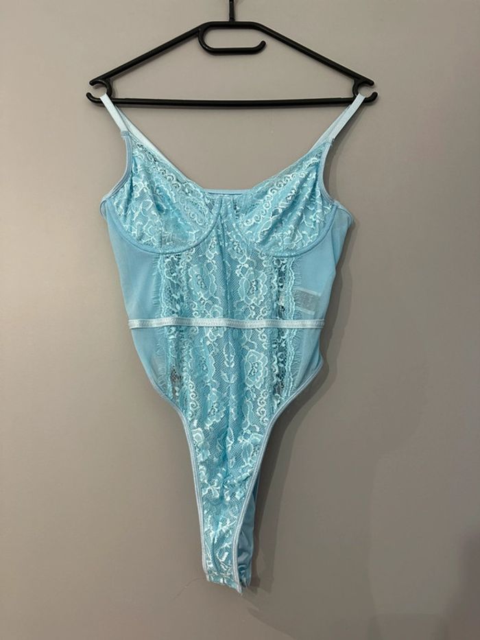 Petit body bleu neuf Shein taille M