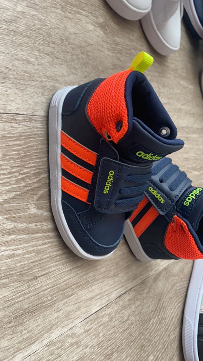 Basket adidas taille 20 neuve