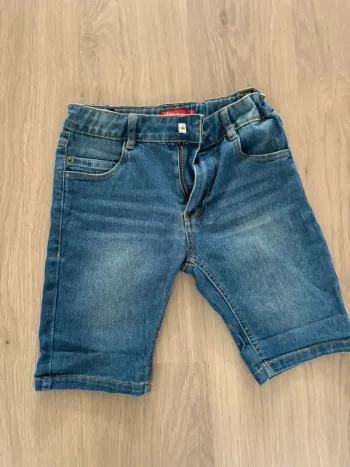 Short jean tissaia