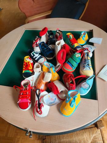 Lot de 24 chaussures bébé enfants pour décoration de baptême