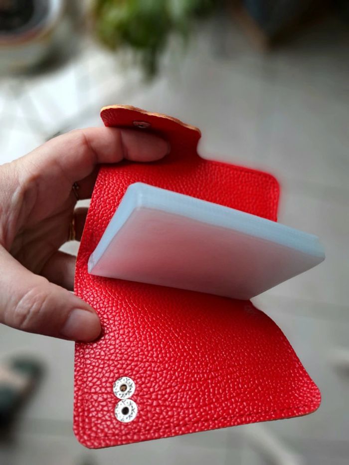 Porte carte rouge - photo numéro 2